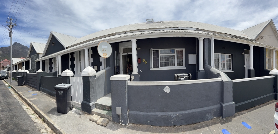 1 Bedroom Property for Sale in Woodstock Western Cape